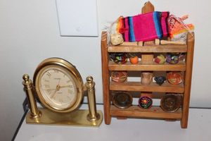 lot 129 image: Mantle Clock and Decorative Minatare Wall Dcor