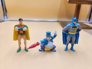 lot 14 image: Vintage Batman, Robin, and Joker figures - 1989 by Applause Toys - 3 tall