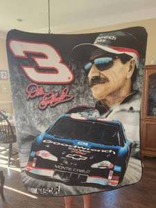 lot 101 image: Dale Earnhardt Sr. throw blanket