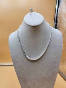 lot 80 image: Silver necklace .925 - jewelry
