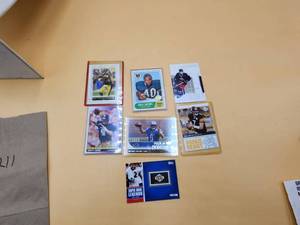 lot 211 image: Selection of football & hockey cards - rookie and promo