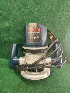 lot 29 image: Ryobi 1 12 hp router