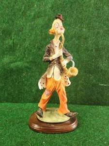 lot 52 image: Vintage clown figurine - signed 1984 Arnart