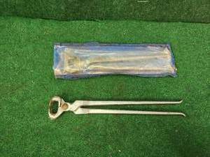 lot 103 image: Farrier hoof nippers