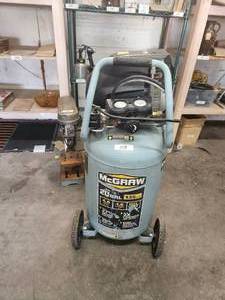 lot 108 image: McGraw 20gal-135psi air compressor