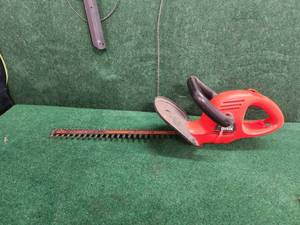 lot 208 image: Black & Decker electric hedge trimmers