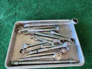 lot 283 image: Selection of tools