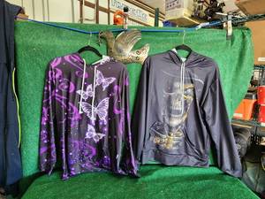 lot 284 image: Selection of 2 shirts