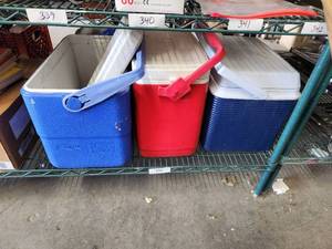 lot 344 image: Selection of 3 coolers