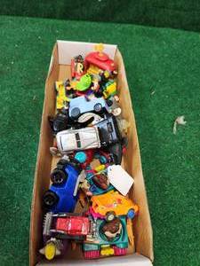 lot 394 image: Selection of toys