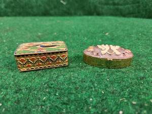 lot 407 image: 2 decorative metal trinket boxes