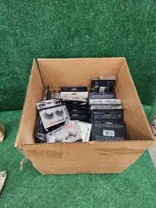 lot 529 image: Box of cosmetic eyelash kits