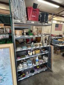 lot 626 image: shelving unit - no contents