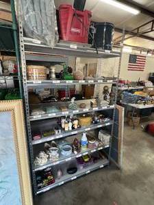 lot 492 image: Shelving unit - no contents