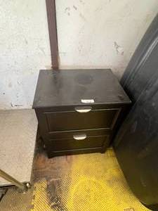 lot 617 image: File cabinet