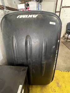lot 616 image: Yakima Space Cadet - rooftop luggage holder with keys