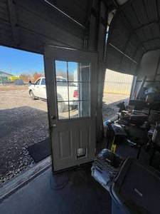 lot 291 image: Selection of 2 used entry door