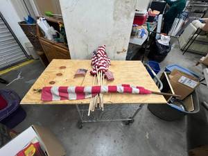 lot 515 image: Selection of American Flags
