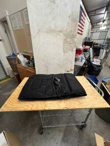 lot 516 image: Chair massaging pad