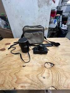 lot 533 image: KS Super II camera with extra lenses and case