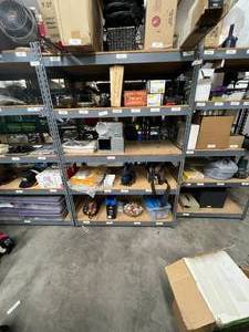 lot 538 image: Shelving unit - no contents