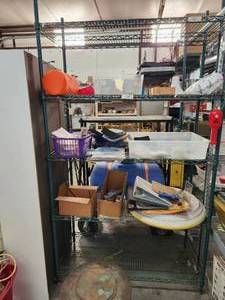 lot 125 image: Contents of shelfs - not shelving unit