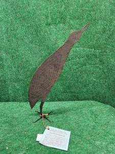lot 231 image: Selection of metal bird art decor.