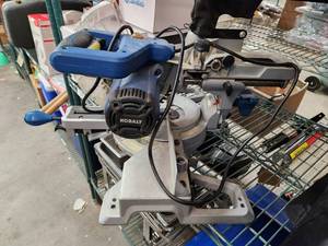 lot 358 image: Kobalt miter saw