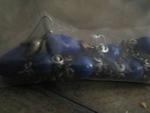 lot 226 image: blue womens chain with matching earrings