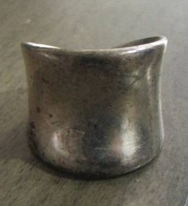 lot 282 image: James  Avery size 9  925 womens ring