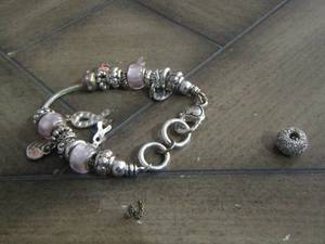 lot 284 image: breast cancer charm bracelet