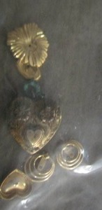 lot 292 image: heart necklace pendant, bracelet charm pieces