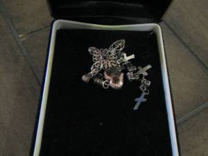 lot 263 image: small necklace pendants
