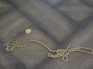 lot 250 image: gold necklace and gold bracelet