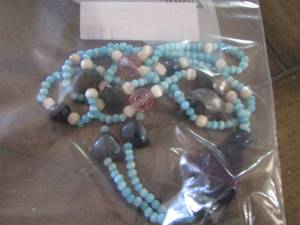 lot 119 image: Turquoise beaded necklace