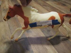 lot 164 image: Breyer apricot dun sabino quarter horse gelding three pintos collector set 711199