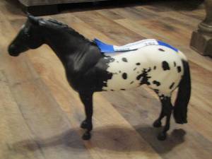 lot 161 image: Breyer horse no.855 chaparral buckskin pinto fighting stallion mold le in great condition