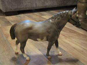 lot 203 image: RARE VINTAGE SPLASH BREYER TRADITIONAL QUARTER HORSE