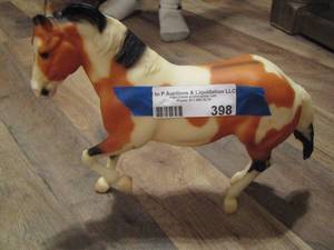 lot 398 image: Breyer 749 buster American paint ranch horse model usa vintage 1999