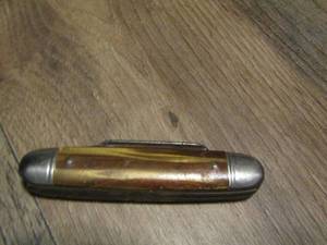 lot 371 image: pocket knife 3 blades