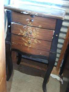 lot 34 image: jewelry box 30x18x14 3 drawer lid needs repairs
