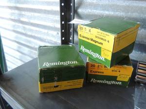 lot 7 image: Express Magnum Remington  20 GA 3  4 SHOT X 2  & 5 SHOT 2 34  X 1    3 BXS TOTAL  25 in each