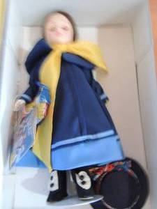 lot 133 image: EFFENBEE   MARY POPPINS  in box
