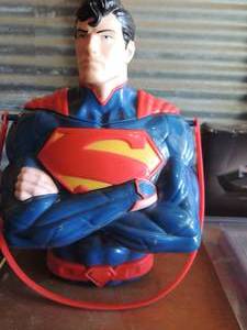 lot 195 image: Superman lunch box