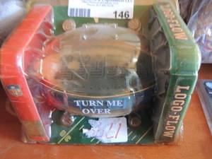 lot 146 image: DETROIT LIONS Sand sifter NIB