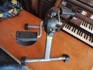 lot 429 image: Exercise pedal bike