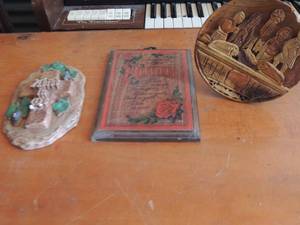 lot 443 image: wall plaques