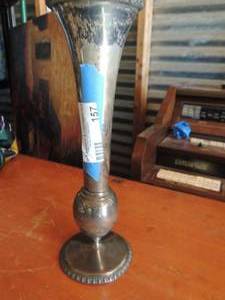 lot 157 image: STERLING SILVER VASE  2584  - 320 GMS