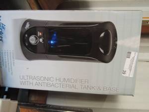 lot 39 image: a air innovations humidifier nib