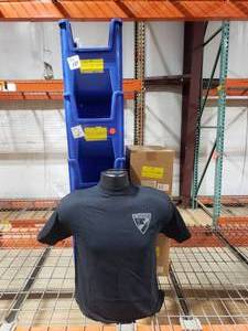 lot 42 image: Approx 27 DSG Arms Badge Logo Short Sleeve T-Shirts - Black.  Misc Sizes.  See Decription For Sizes & Quantities.  Bins are NOT Included.